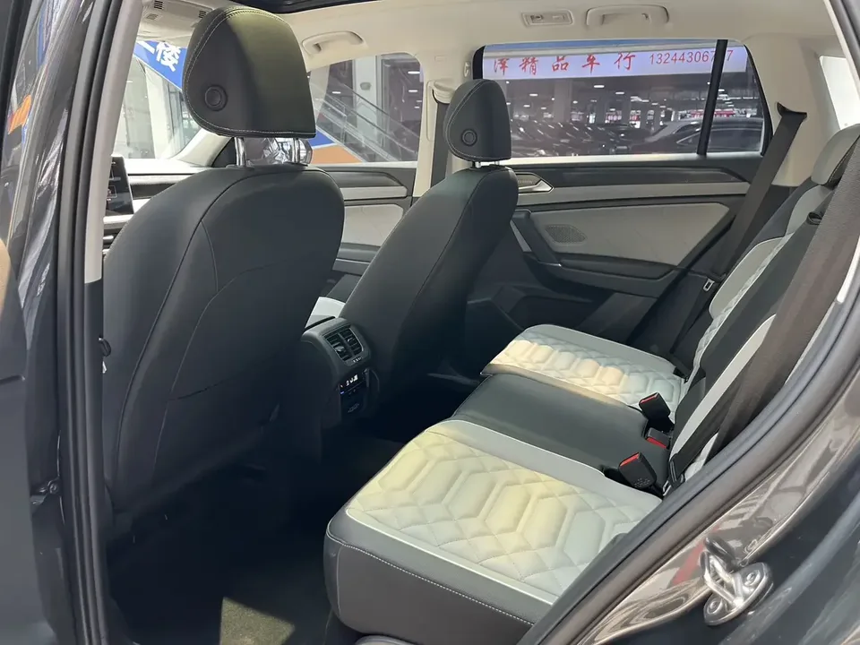 Volkswagen Tayron Tanyue 2023 280TSI 2WD Luxury Plus Advanced Edition 2022 — миниатюра 3