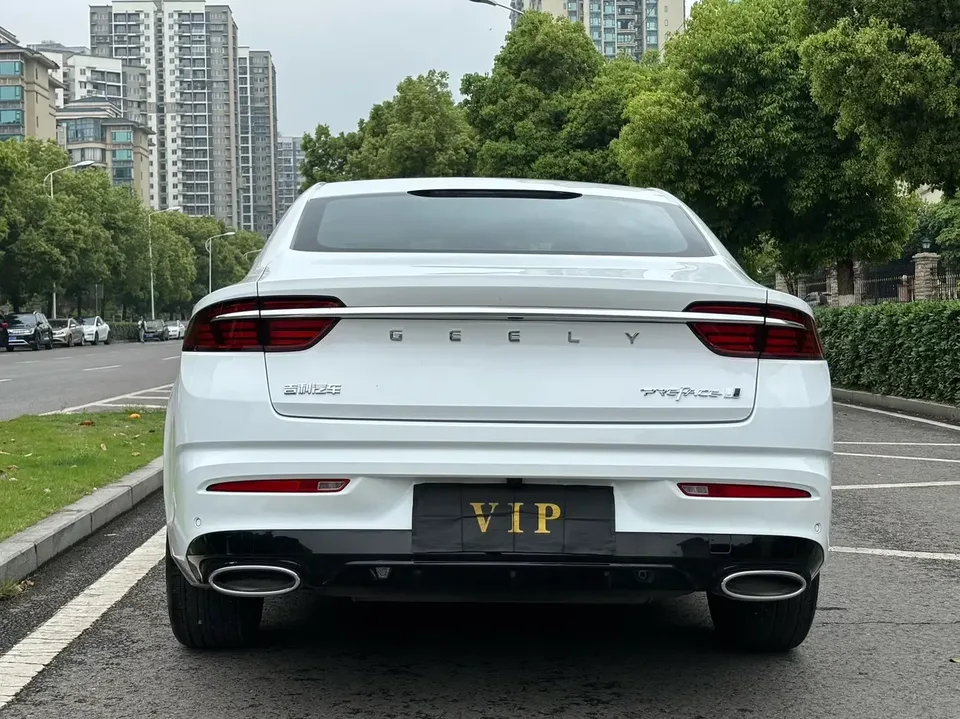 Geely Preface Xing Rui 2025 1.5T Dongfang Yao Fuyao Edition 2025 — thumbnail 2