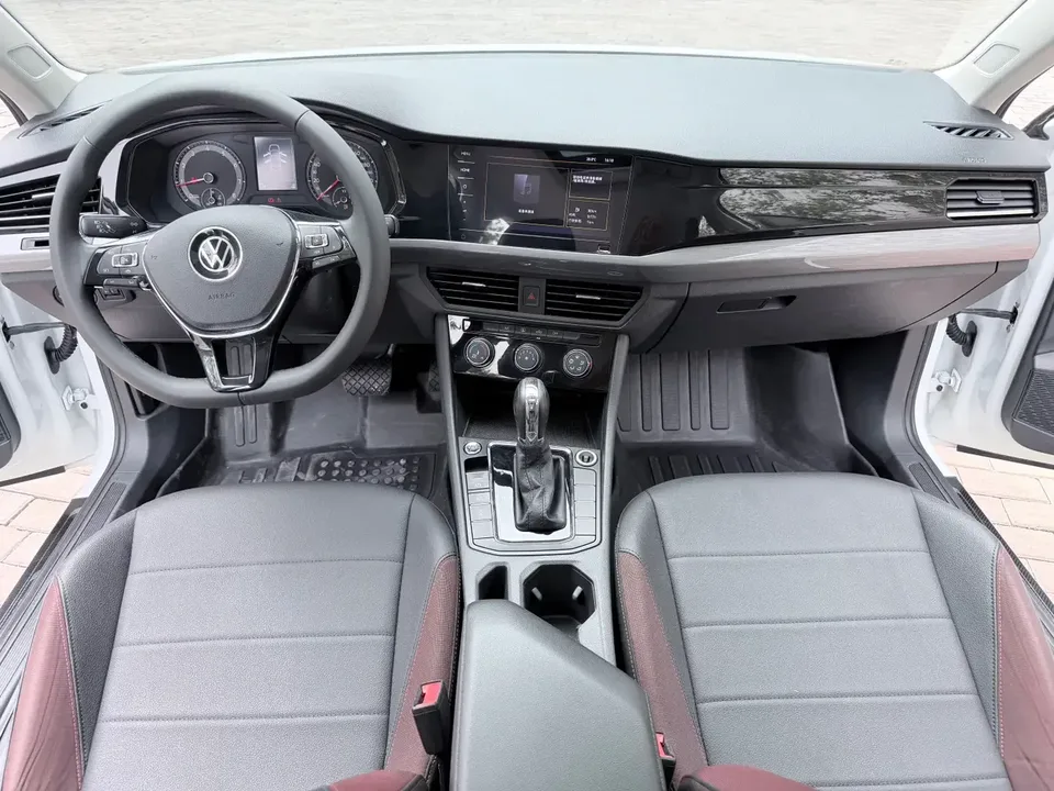 Volkswagen Bora Bora 2021 1.5L Automatic Elite Smart Link Edition 2022 — thumbnail 2
