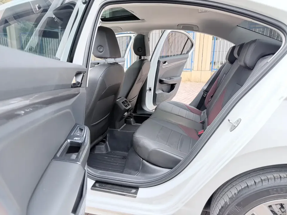 Volkswagen Bora Bora 2021 1.5L Automatic Elite Smart Link Edition 2022 — thumbnail 5