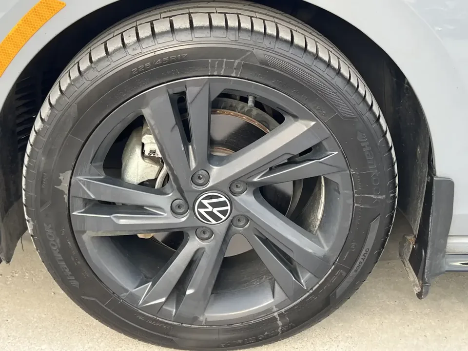 Volkswagen Golf golf 2023 280TSI DSG R-Line Lite 2023 — thumbnail 3
