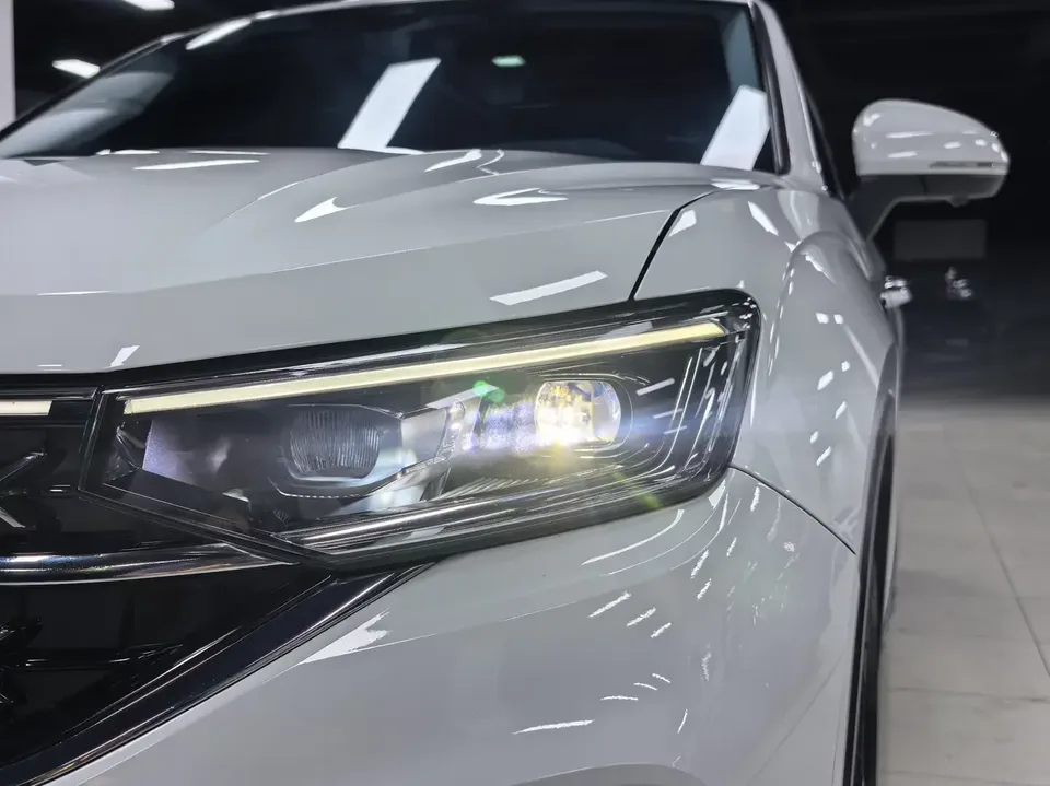 Volkswagen Tayron Tanyue 2023 280TSI 2WD Luxury Plus Advanced Edition 2023 — thumbnail 3