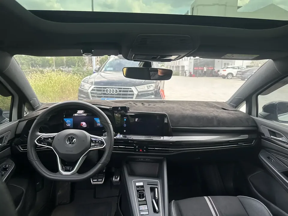 Volkswagen Golf golf 2023 280TSI DSG R-Line Lite 2023 — thumbnail 3