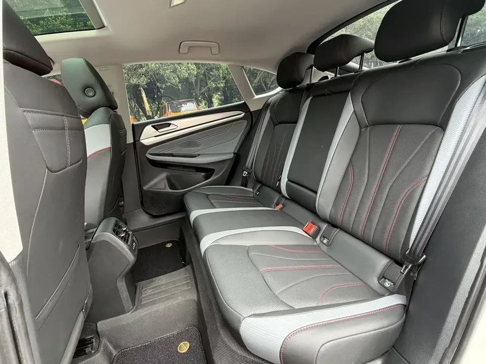 Volkswagen Lamando Lingdu 2022 Lingdu L 280TSI DSG Cool Edition 2023 — thumbnail 5