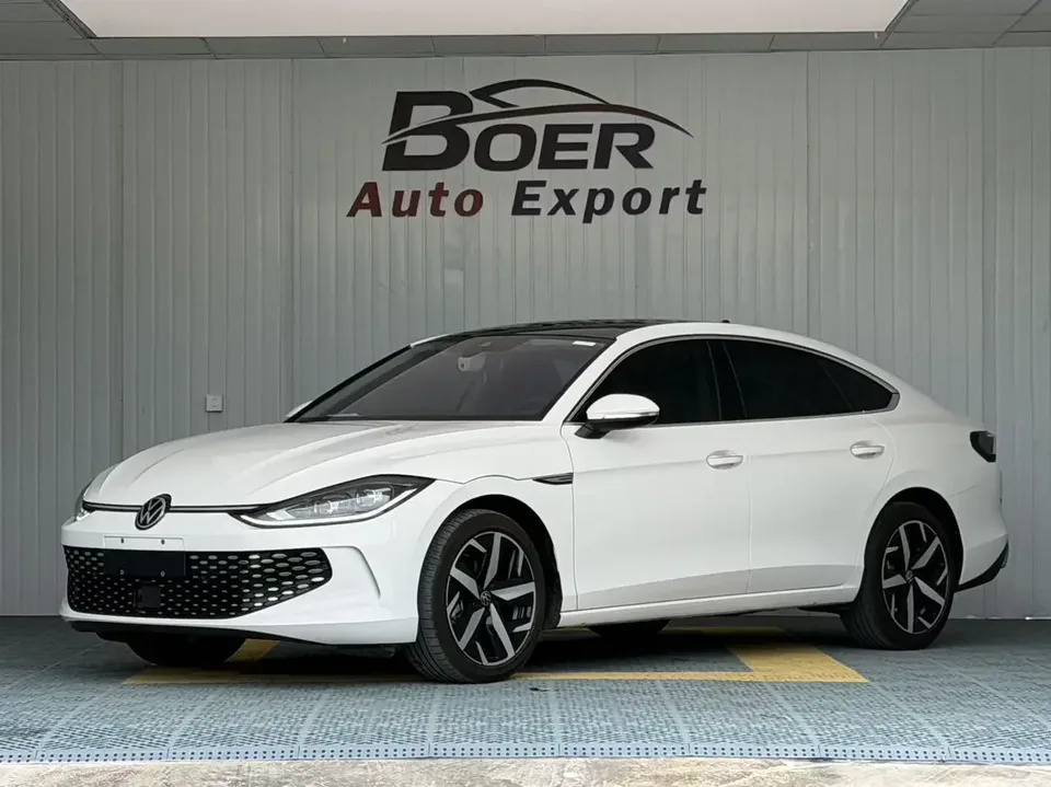 Volkswagen Lamando Lingdu 2022 Lingdu L 280TSI DSG Cool Edition 2023 — photo 1, buy with delivery to Moscow