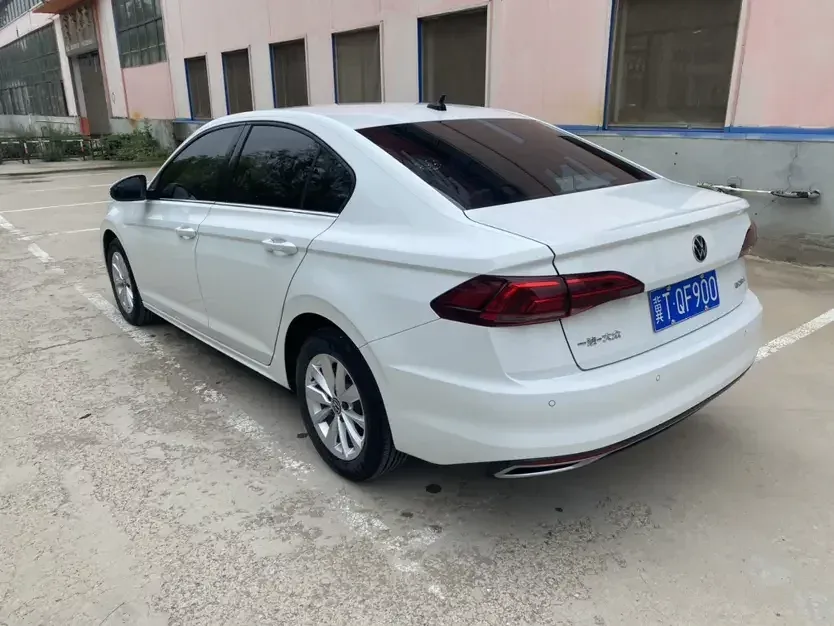 Volkswagen Bora Bora 2021 1.5L Automatic Fashion Smart Edition 2022 — thumbnail 4