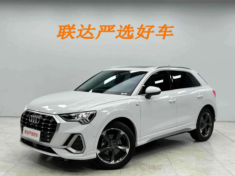 Audi Q3 Audi Q3 2022 35 TFSI Stylish Dynamic 2022 — photo 1, buy with delivery to Moscow