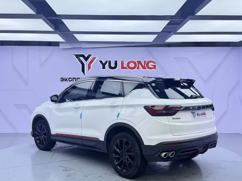 Geely Coolray SX11 Binyue 2021 240T DCT Platinum Edition 2022 — thumbnail 2