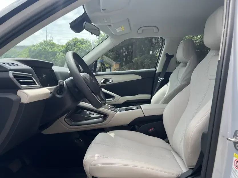 BYD Yuan Up Yuan UP 2024 401KM Leading Type 2024 — thumbnail 3