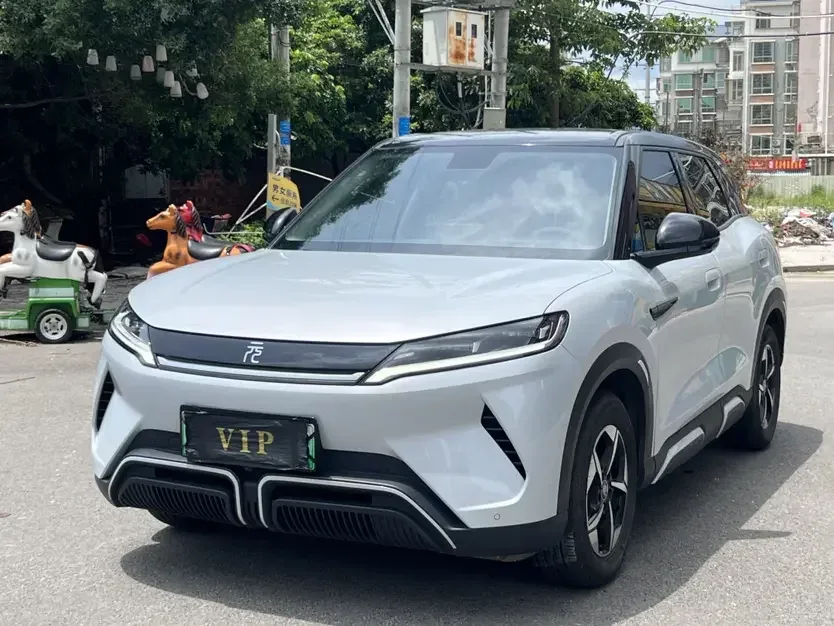 BYD Yuan Up Yuan UP 2024 401KM Leading Type 2024 — photo 1, buy with delivery to Moscow
