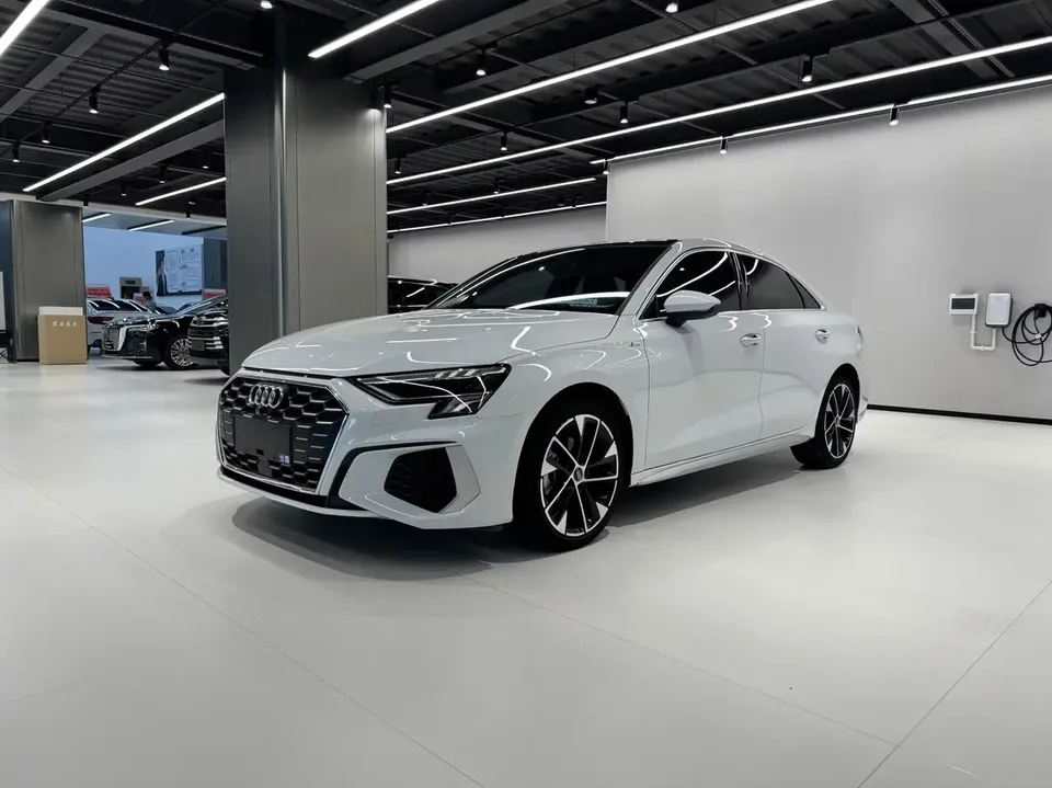 Audi A3 Audi A3 2021 A3L Limousine 35 TFSI Luxury Sports 2022 — photo 1, buy with delivery to Moscow