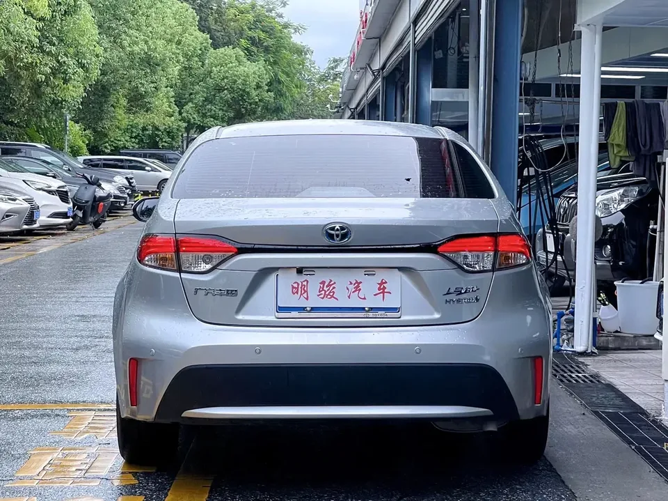 Toyota Levin Lei Ling 2022 Dual Engine 1.8H E-CVT Leading Edition 2022 — thumbnail 2