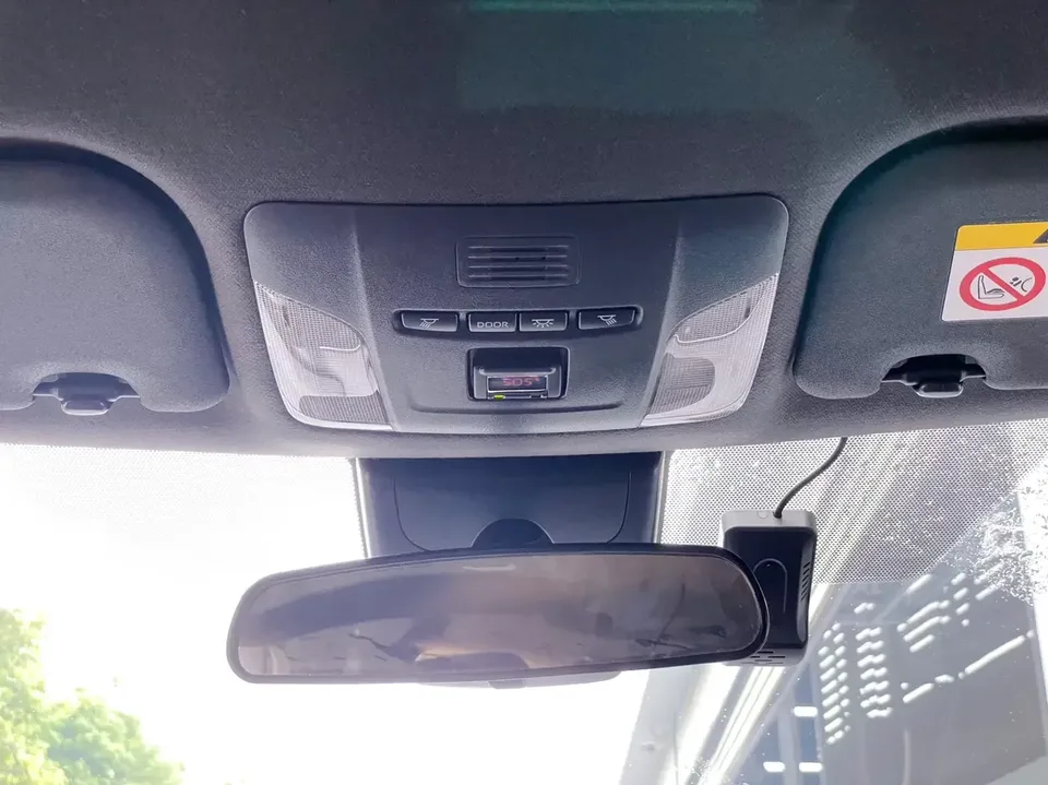 Toyota Levin Lei Ling 2022 Dual Engine 1.8H E-CVT Leading Edition 2022 — thumbnail 3