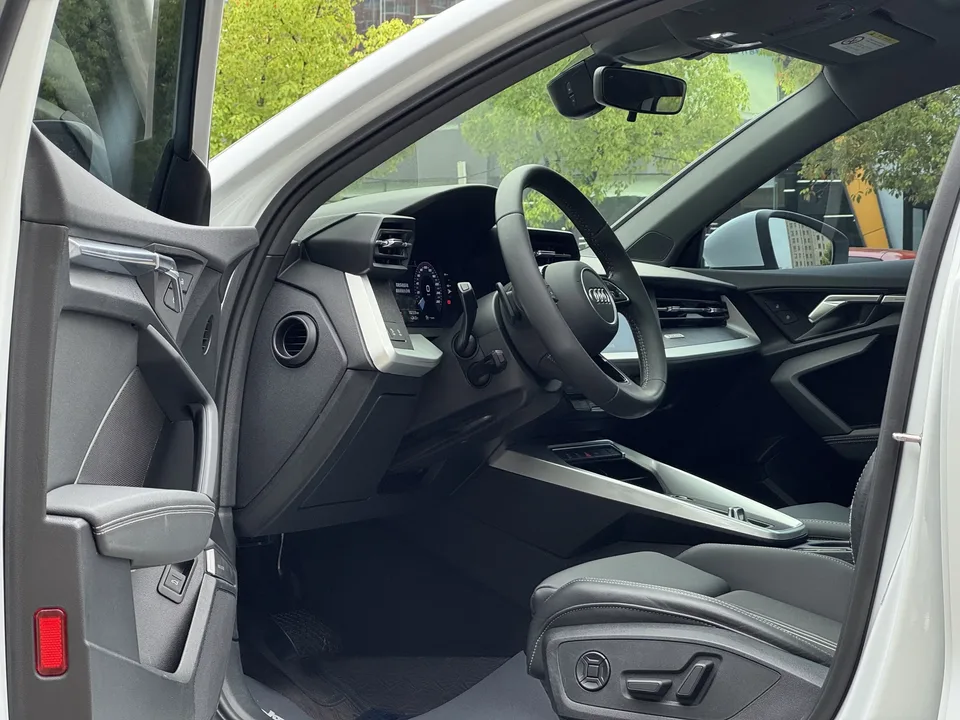 Audi A3 Audi A3 2022 A3L Limousine 35 TFSI Stylish Sports 2022 — thumbnail 3