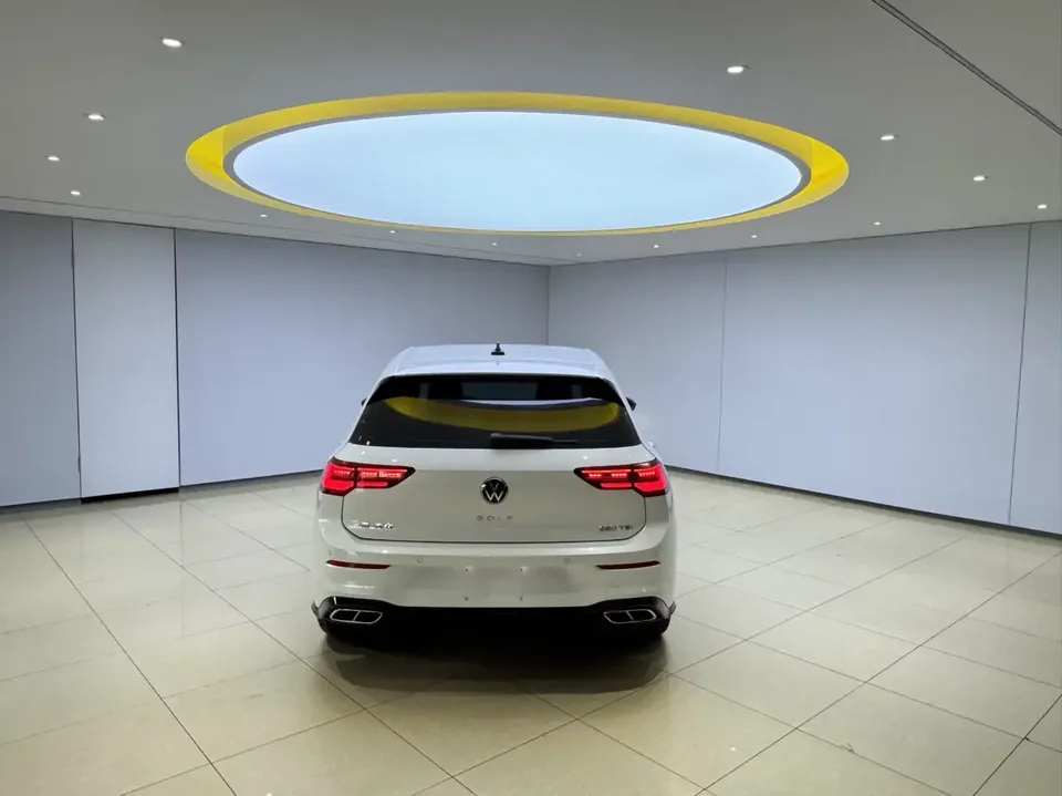 Volkswagen Golf golf 2023 280TSI DSG R-Line 2022 — thumbnail 2