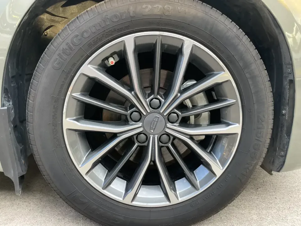 Geely Preface Xing Rui 2023 1.5T Fuyao Edition 2023 — thumbnail 2