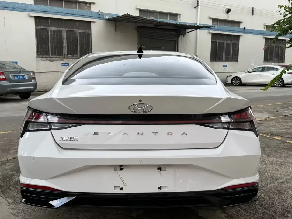 Hyundai Elantra Elantra 2021 1.5L CVT LUX Premium Edition 2022 — thumbnail 5