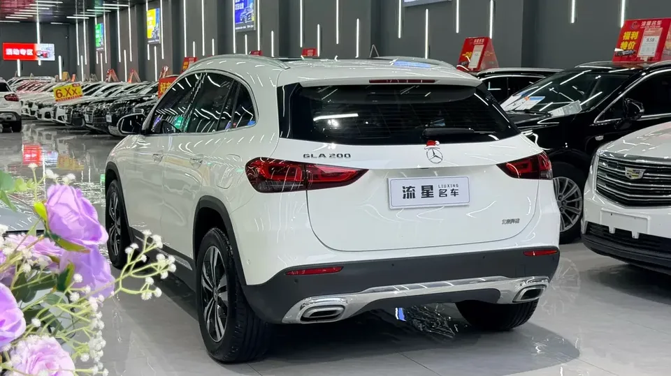 Mercedes-Benz GLA Mercedes-Benz GLA 2020 GLA 180 2022 — thumbnail 4