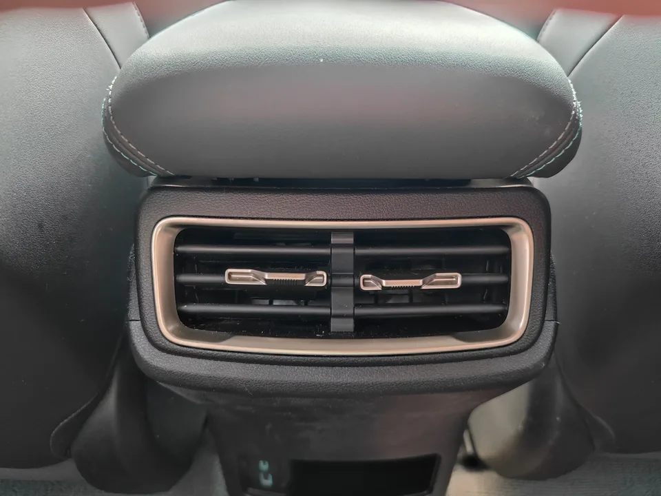 BYD Qin L DM Qin L DM 2025 Intelligent Driving Edition DM-i 120KM Leading Edition 2025 — thumbnail 3