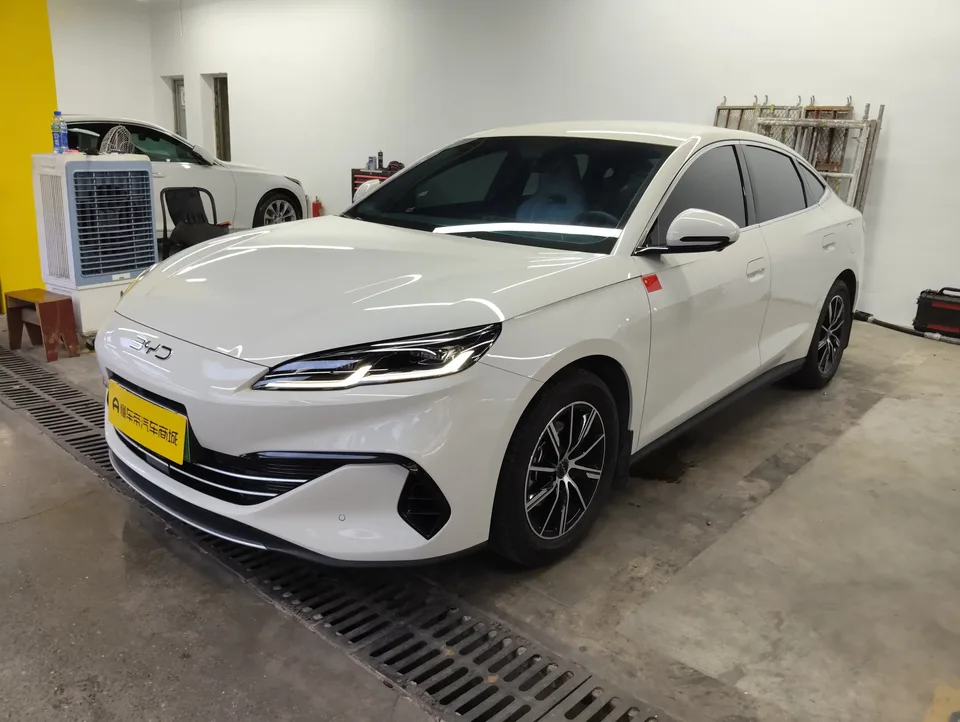 BYD Seal 06DM Seal 06DM 2024 DM-i 80KM Premium 2025 — photo 1, buy with delivery to Moscow