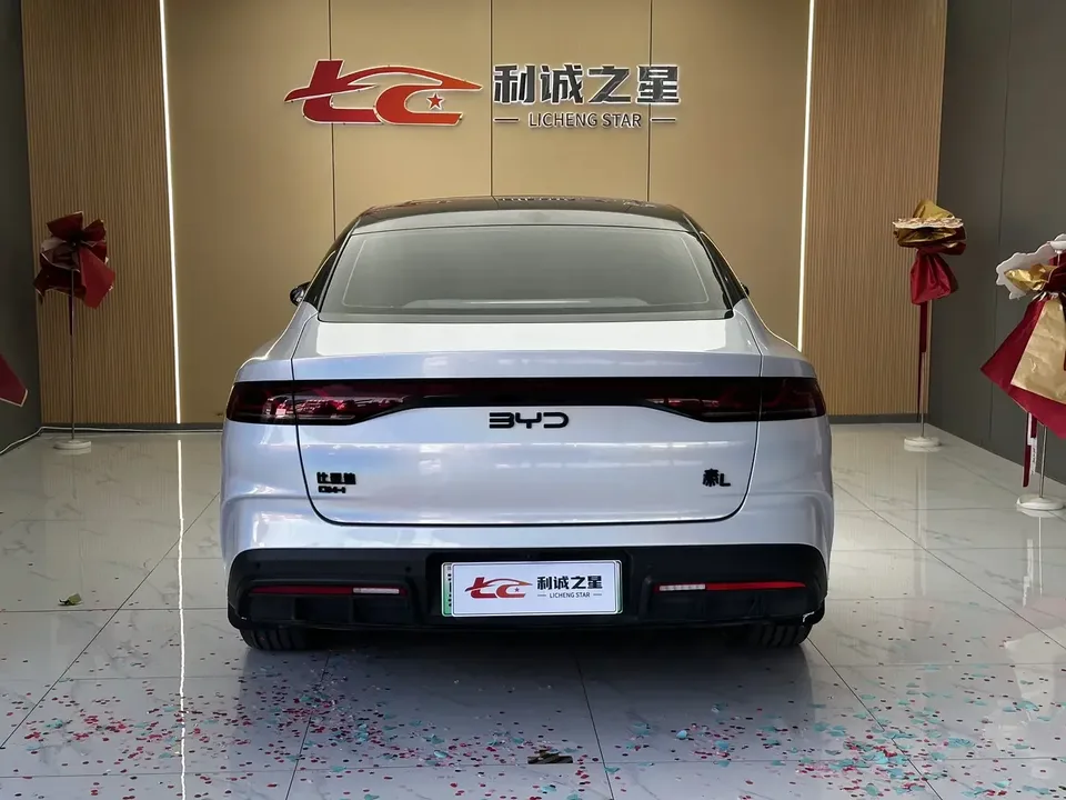 BYD Qin L DM Qin L DM 2024 DM-i 120KM Leading Type 2025 — thumbnail 2