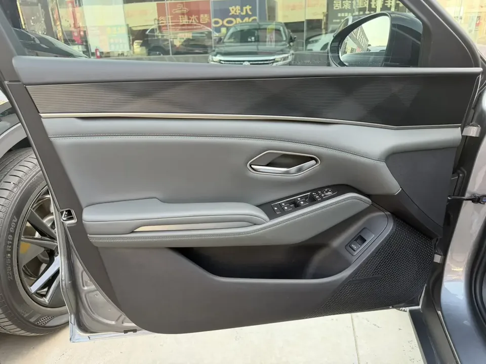 BYD Qin L DM Qin L DM 2024 DM-i 120KM Leading Type 2025 — thumbnail 3