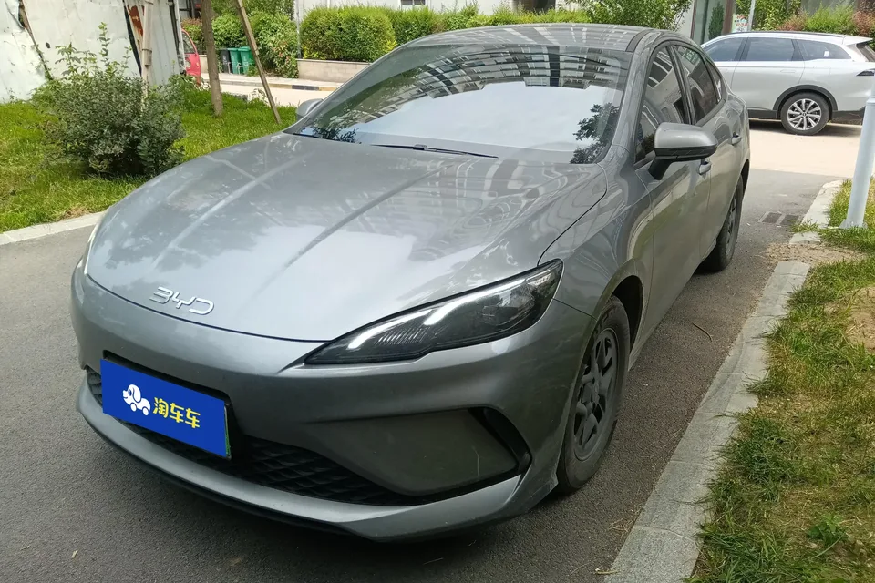 BYD Seal 05DM Seal 05DM 2025 DM-i 55KM Deluxe Smart Driving Edition 2025 — photo 1, buy with delivery to Moscow