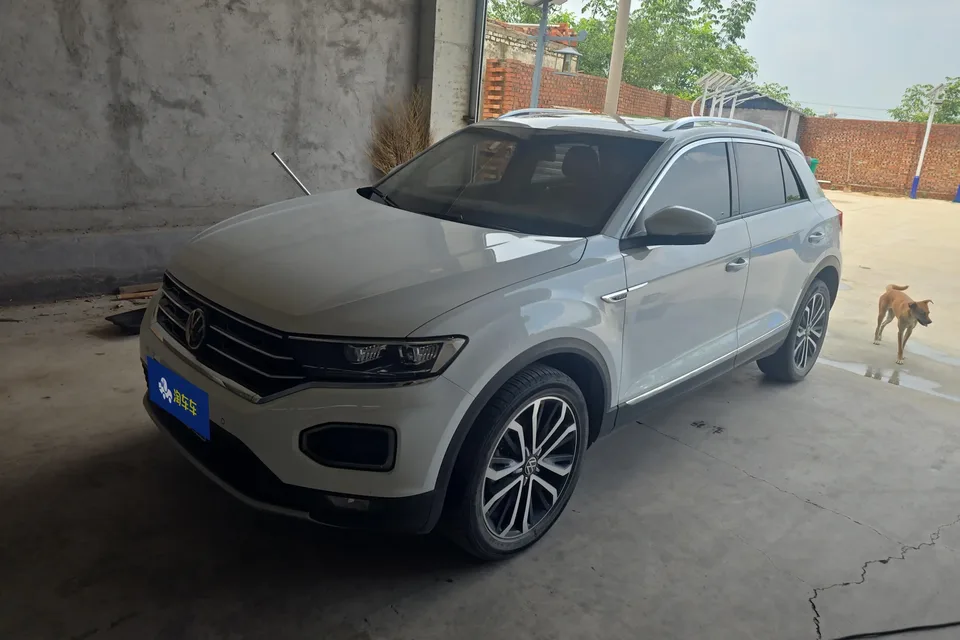 Volkswagen T-Roc TANG 2022 280TSI DSG 2WD Comfort PLUS 2023 — photo 1, buy with delivery to Moscow