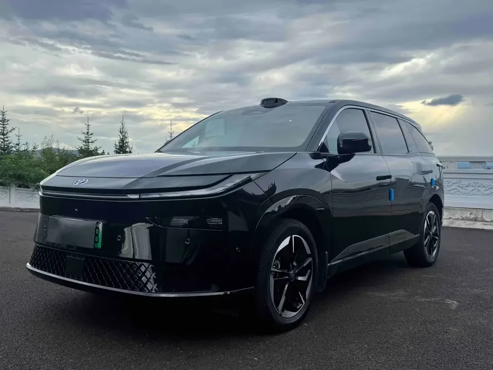 Toyota Bozhi 3X Bozhi 3X 2025 520 Pro LiDAR Edition 2025 — photo 1, buy with delivery to Moscow