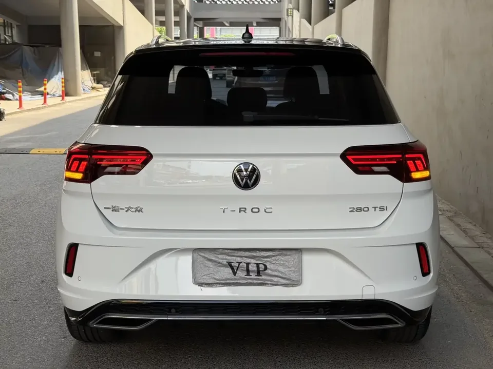 Volkswagen T-Roc TANG 2022 280TSI DSG 2WD R-Line Pro PLUS 2023 — thumbnail 2