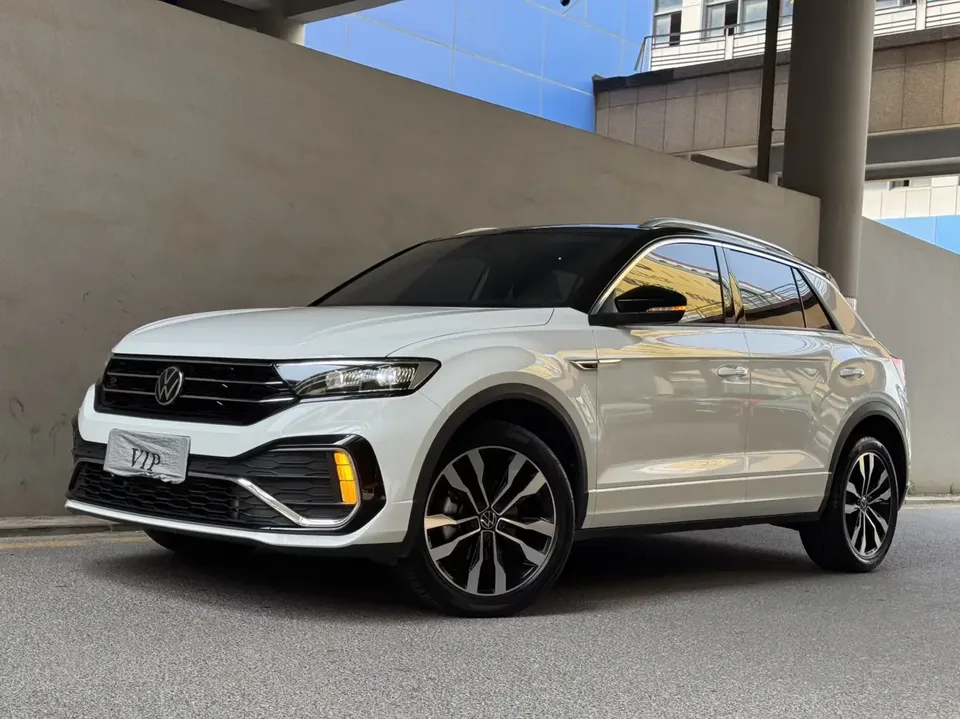 Volkswagen T-Roc TANG 2022 280TSI DSG 2WD R-Line Pro PLUS 2023 — photo 1, buy with delivery to Moscow