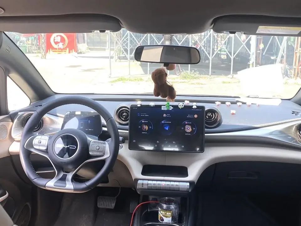 BYD Dolphin dolphin 2024 Glory Edition 420km Freedom Edition 2024 — миниатюра 2