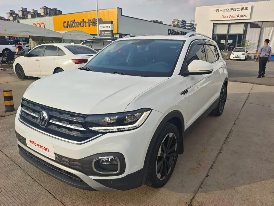 Volkswagen Explore the shadows Explore the shadows 2021 1.5L Automatic Joy-Link Edition 2022 — photo 1, buy with delivery to Moscow