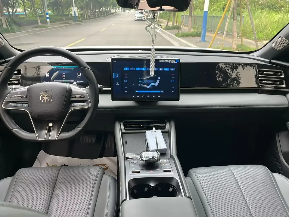 BYD Qin L DM Qin L DM 2024 DM-i 80KM Beyond 2025 — thumbnail 5