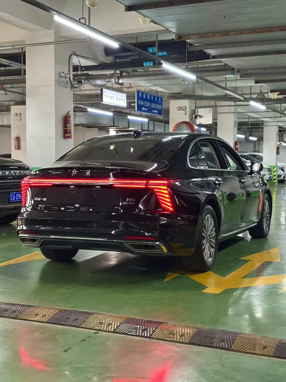 Hongqi H5 Hongqi H5 2024 1.5T DCT Zhilian Qiyun Edition 2024 — thumbnail 2