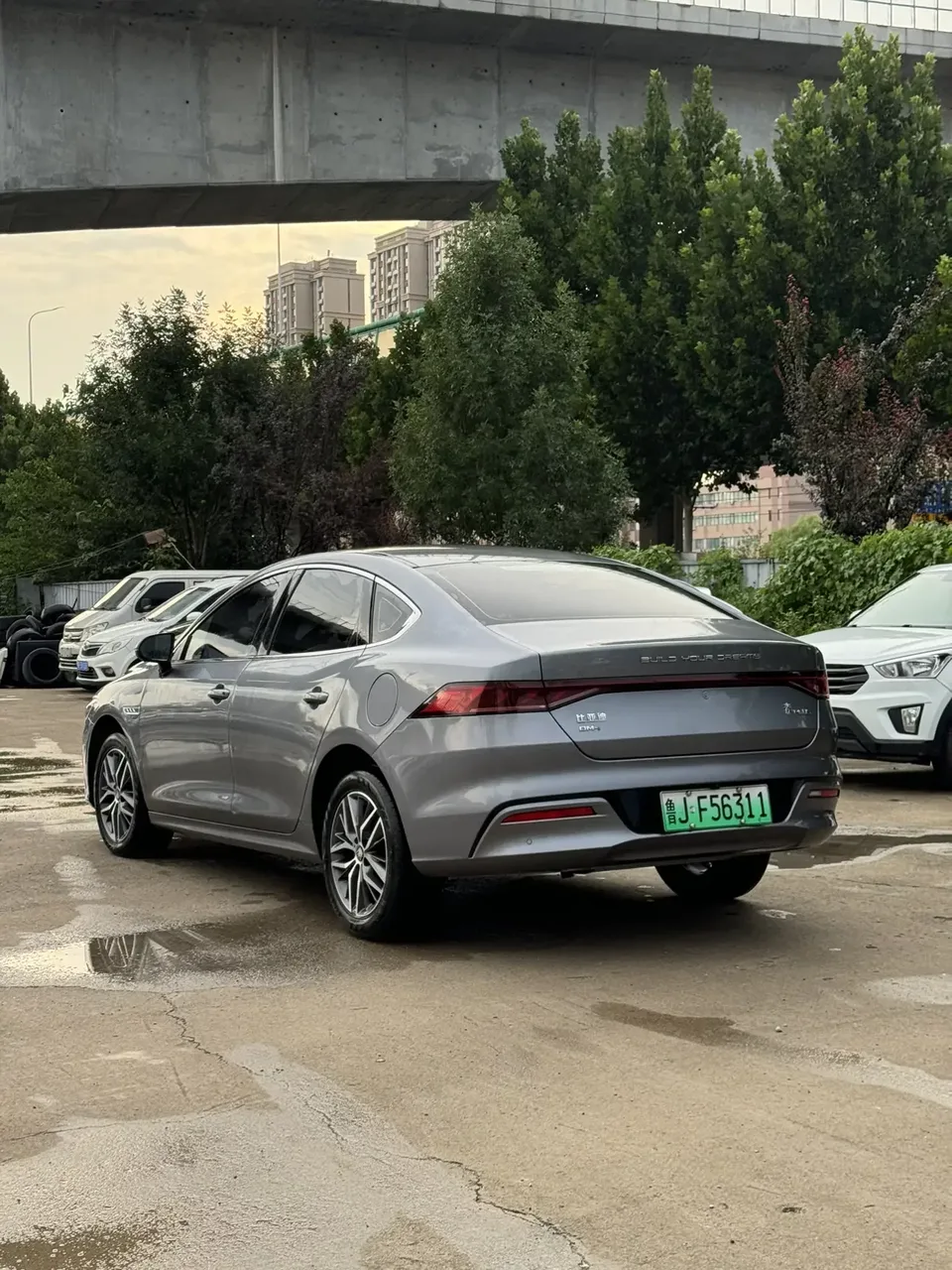 BYD Qin PLUS DM Qin PLUS DM 2024 Honor Edition DM-i 120KM Beyond 2024 — thumbnail 4