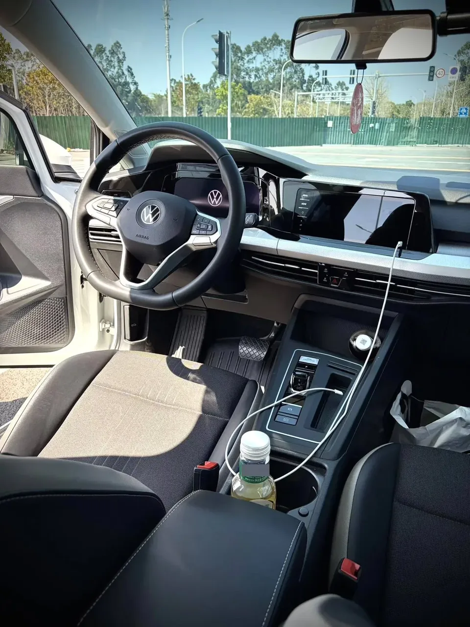 Volkswagen Golf golf 2021 280TSI DSG 30th Anniversary Edition 2022 — thumbnail 3