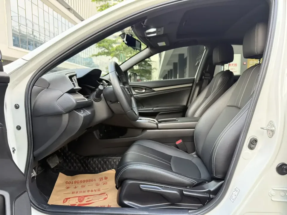 Honda CIVIC Civic 2020 HATCHBACK 220TURBO CVT New Control 2022 — thumbnail 4