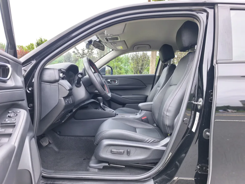 Honda VEZEL Binzhi 2023 1.5L CVT Elite Edition 2023 — thumbnail 3