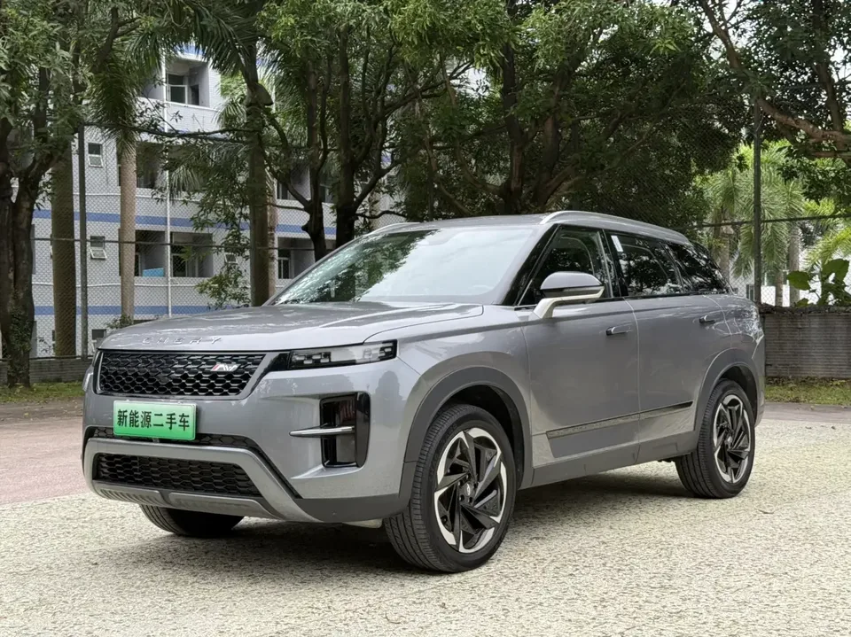 Chery Tiggo 7 C-DM Tiggo 7 C-DM 2025 1.5T DHT 2024 — фото 1, купить с доставкой в Москву