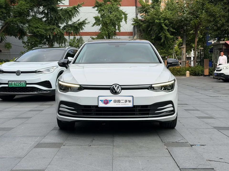 Volkswagen Golf golf 2023 280TSI DSG Pro facelift 2024 — photo 1, buy with delivery to Moscow