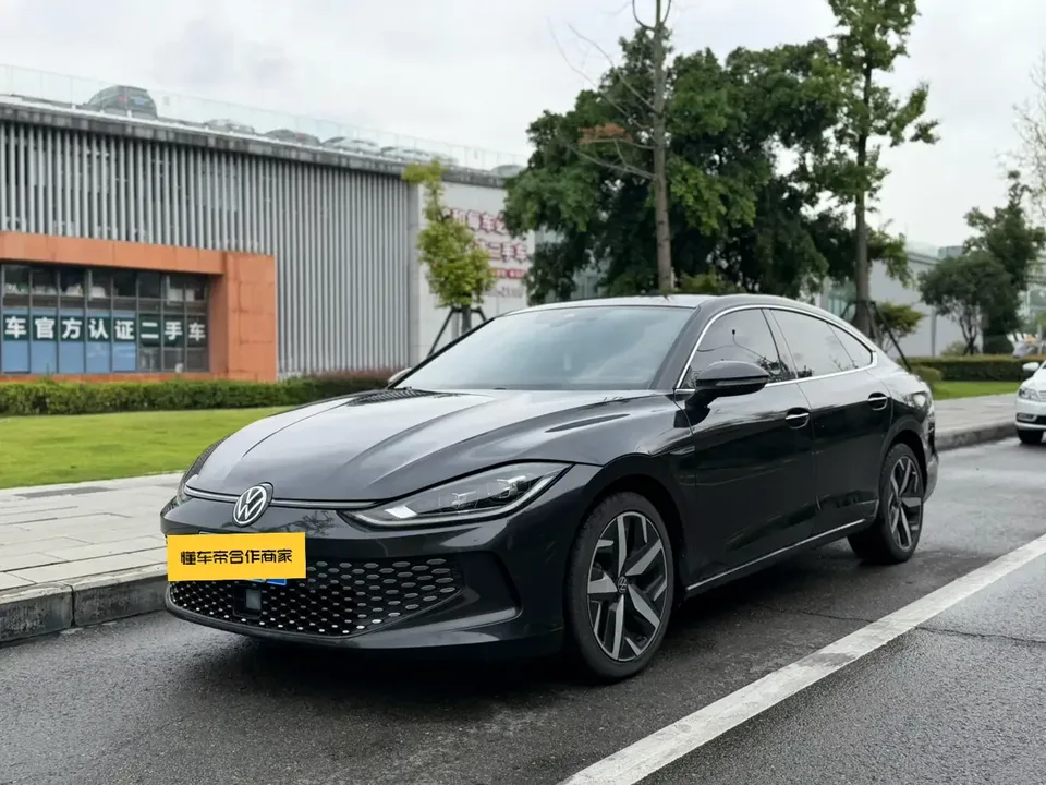 Volkswagen Lamando Lingdu 2022 Lingdu L 280TSI DSG Cool Edition 2022 — photo 1, buy with delivery to Moscow