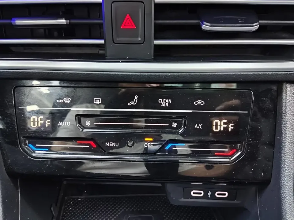 Volkswagen Sagitar Sagitar 2023 280TSI DSG Beyond Edition Plus 2022 — thumbnail 3