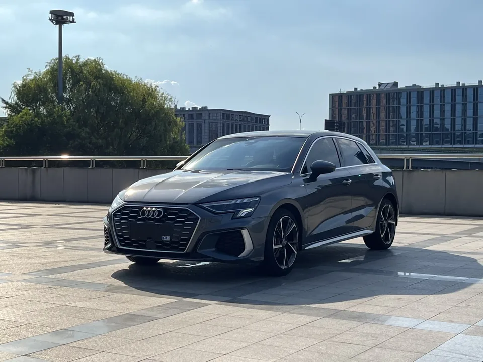 Audi A3 Audi A3 2022 Sportback 35 TFSI Stylish and sporty 2022 — photo 1, buy with delivery to Moscow