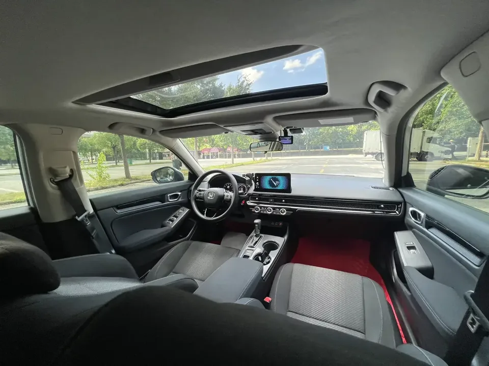 Honda Integra Style 2022 240TURBO CVT Tech Edition 2022 — миниатюра 5