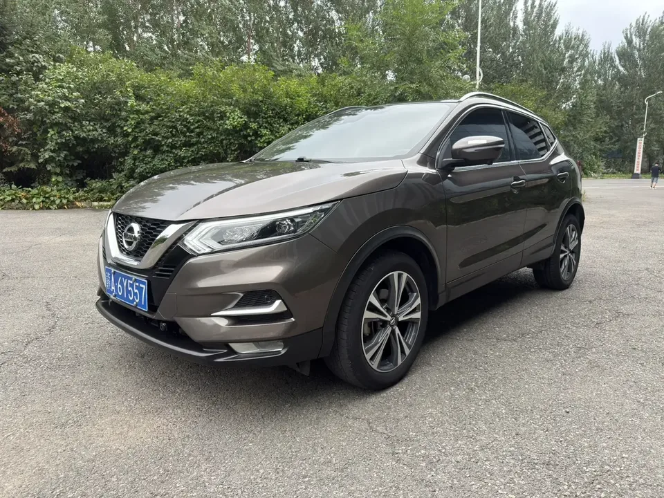 Nissan Qashqai Qashqai 2022 2.0L XV Prem. Deluxe Edition 2022 — photo 1, buy with delivery to Moscow