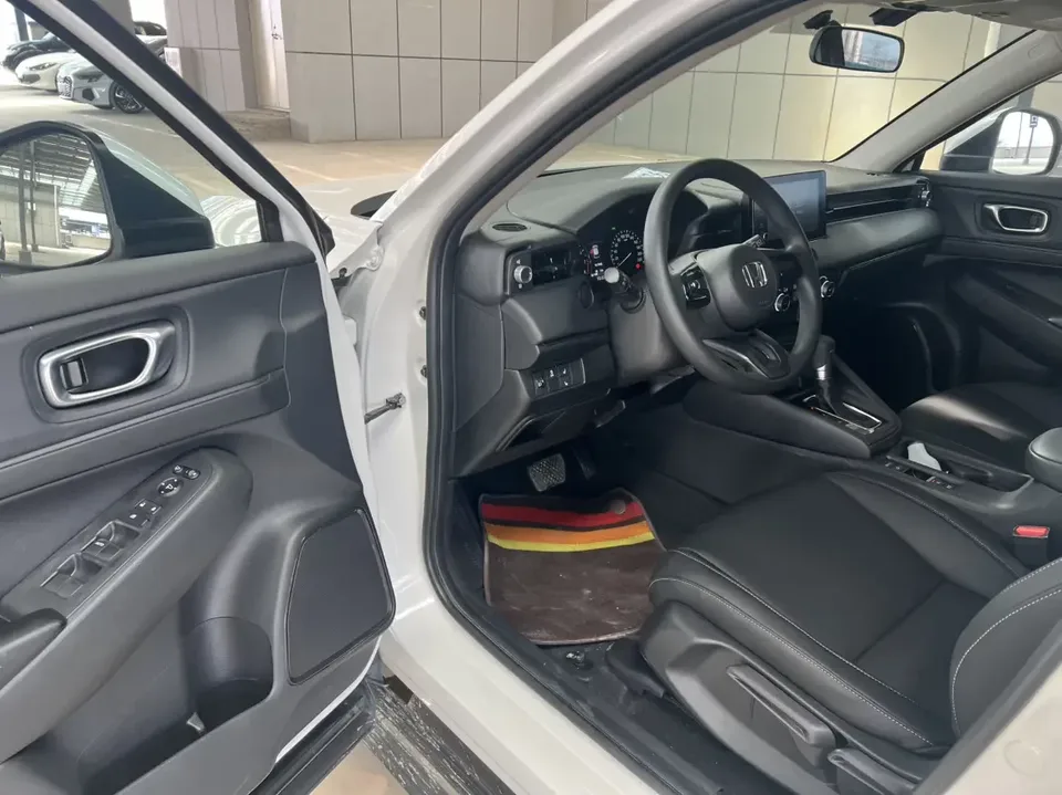 Honda WR-V HondaXR-V 2023 1.5L CVT Hot Edition 2023 — миниатюра 4