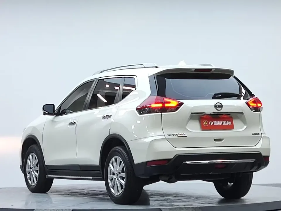 Nissan X-Trail Qijun 2022 2.0L 2WD Smart Connection Comfort Edition 2023 — thumbnail 2