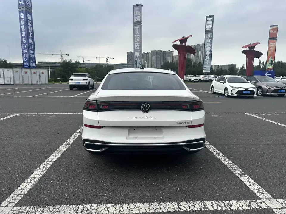 Volkswagen Lamando Lingdu 2022 Lingdu L 280TSI DSG Cool Edition 2023 — thumbnail 2