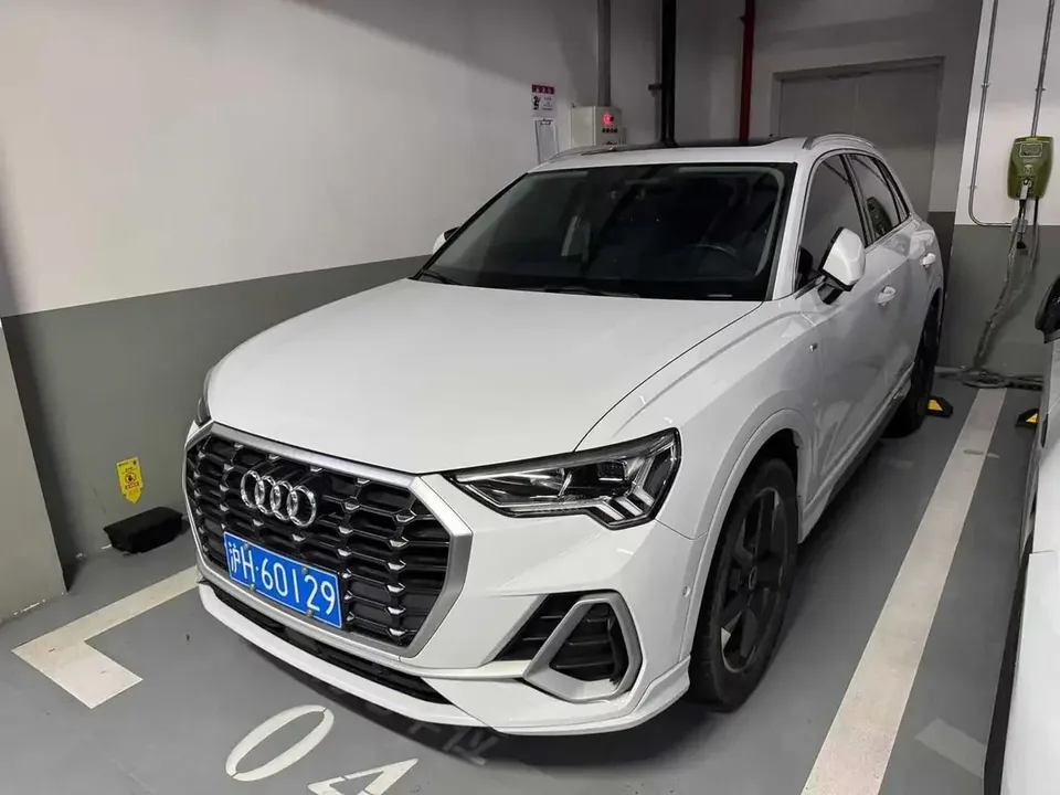 Audi Q3 Audi Q3 2022 35 TFSI Stylish Dynamic 2022 — photo 1, buy with delivery to Moscow